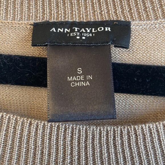 ANN TAYLOR Cream and Brown Sweater - S - Picture 4 of 8